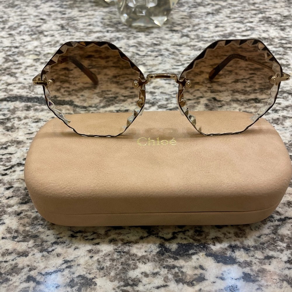 Chloe Brown Gradient